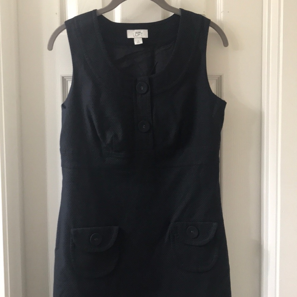Black Sheath Dress w/front pockets